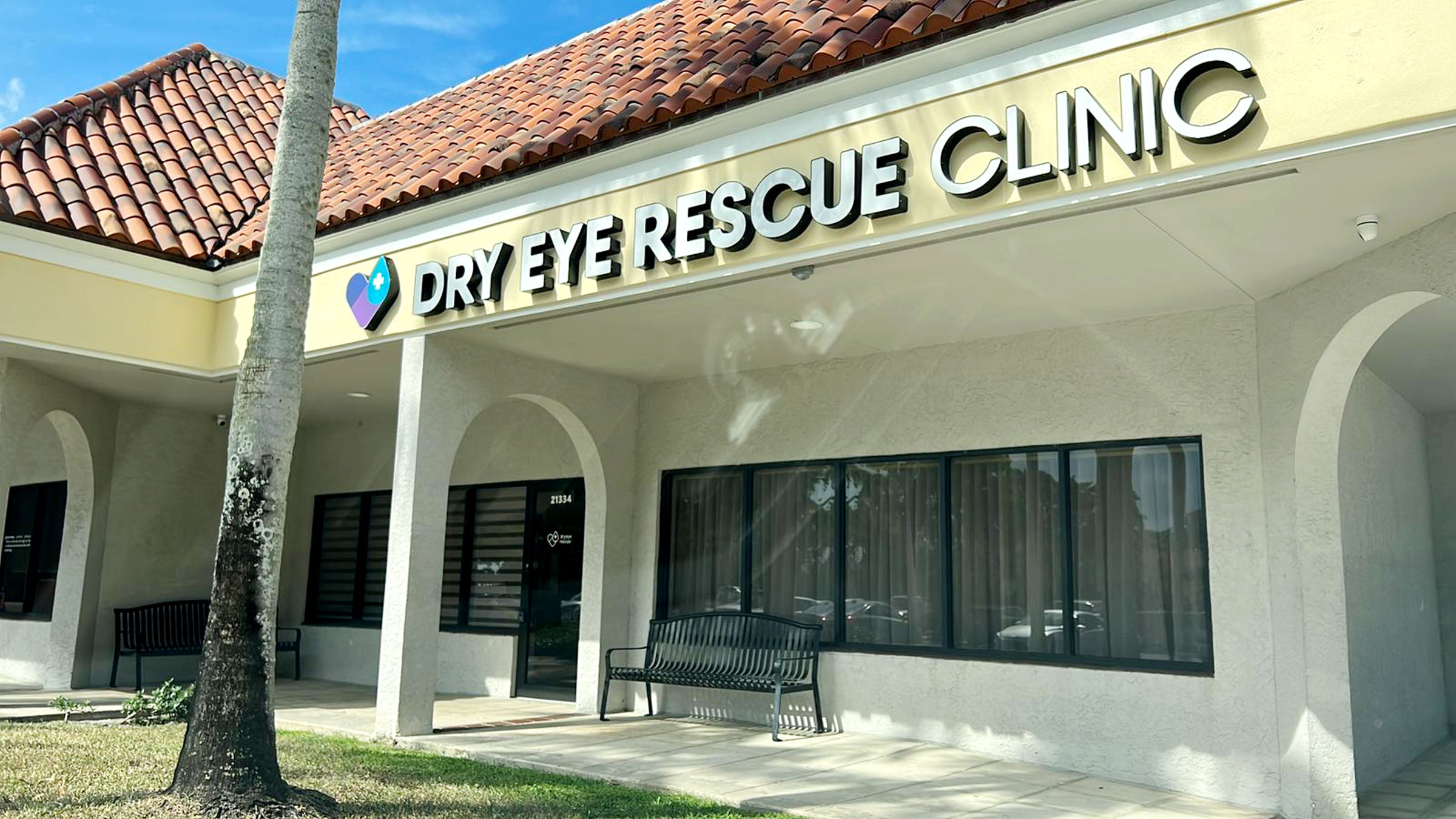 dry eye rescue clinic storefront